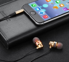 New solid metal subwoofer in-ear earphones
